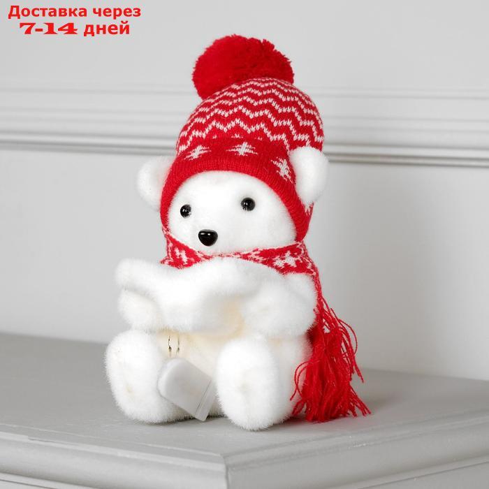 Фигура световая "Медведь в красной шапочке и шарфе", 18х10х10 см, фиксинг, от батар, Т/БЕЛЫЙ 484396 - фото 2 - id-p222844752