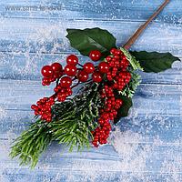 Ветка хвойная декоративная с ягодами в снегу 29 см 5046920