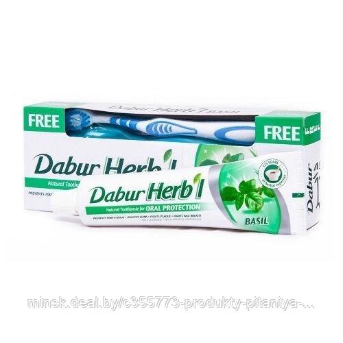 Зубная паста Базилик без фтора Dabur Herbl 150г. С зубной щеткой в подарок. - фото 1 - id-p23439259