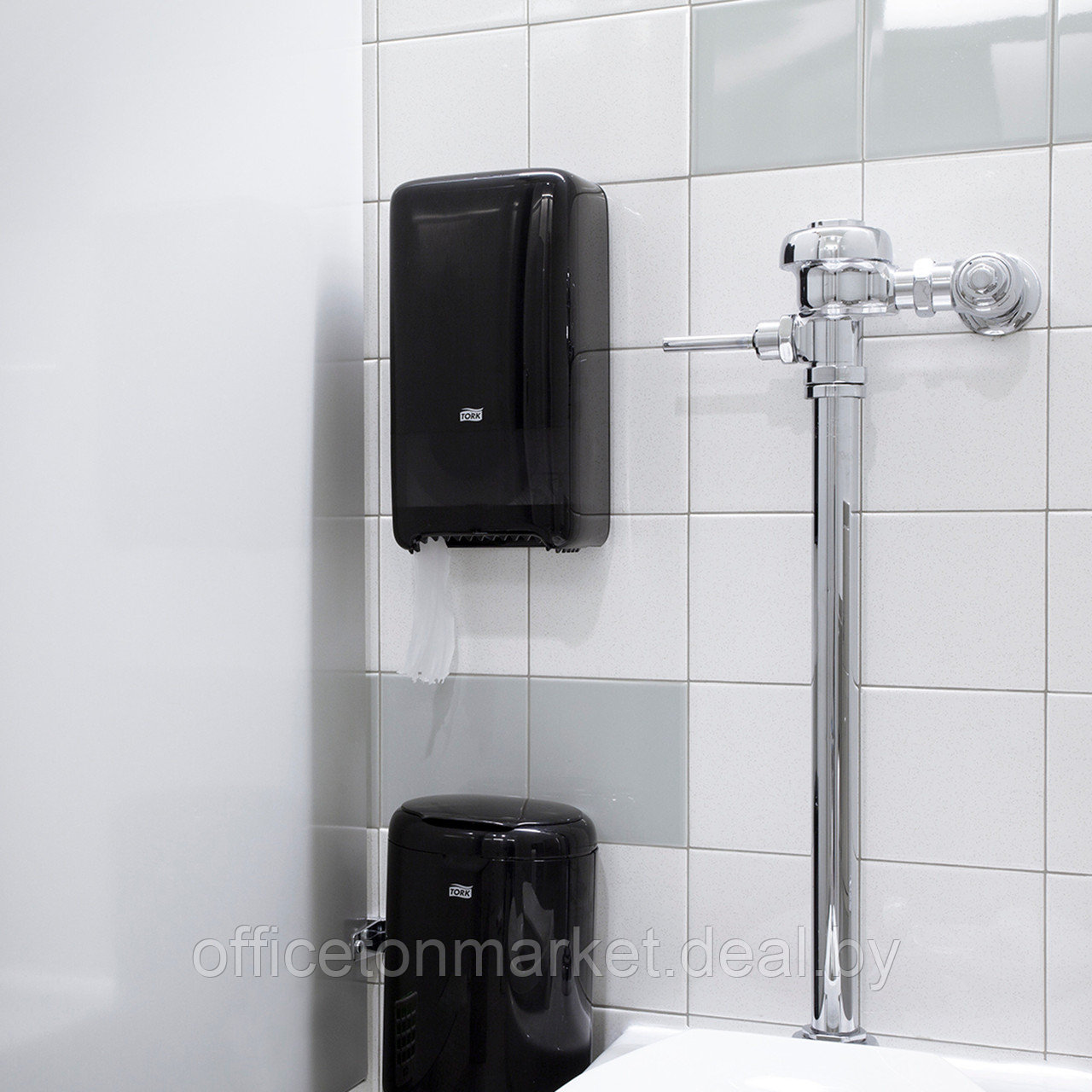 Диспенсер "Tork Mid-size T6" для туалетной бумаги в миди рулонах, пластик, черный (557508) - фото 4 - id-p137122777