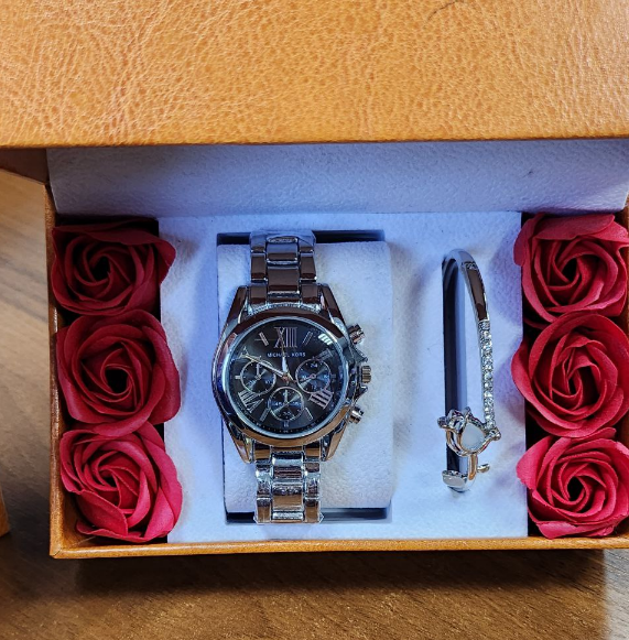 Подарочный набор часы, браслет, мыльные розы - фото 6 - id-p223362555