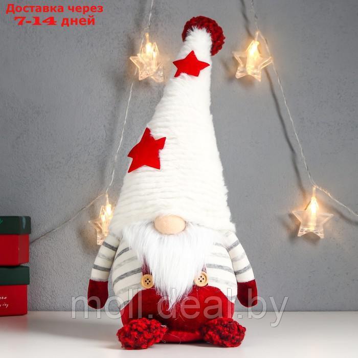 Кукла интерьерная "Дед Мороз в красном комбинезоне, в колпаке со звёздами" 35х16х14 см - фото 1 - id-p223337705