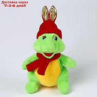 Мягкая игрушка "Дракон" в красной шапке с ушами, 15 см, цвет зеленый