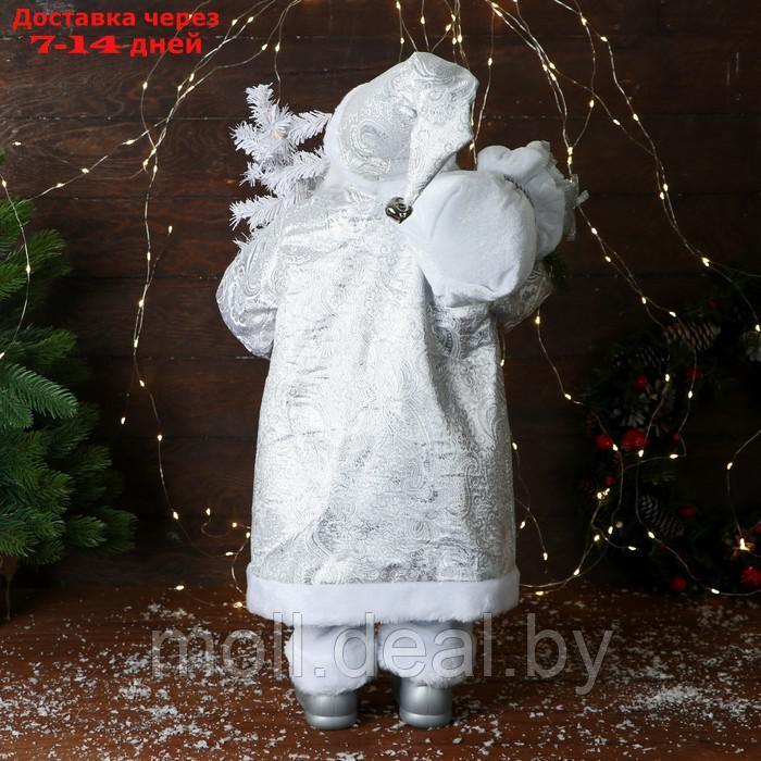 Дед Мороз "С ёлочкой с шариками и подарками" 60 см, серебро - фото 3 - id-p223341547
