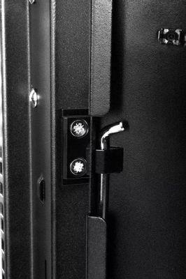 Шкаф коммутационный ЦМО ШТК-М-18.6.6-1ААА-9005 напольный, стеклянная передняя дверь, 18U, 600x960x600 мм - фото 4 - id-p222819882
