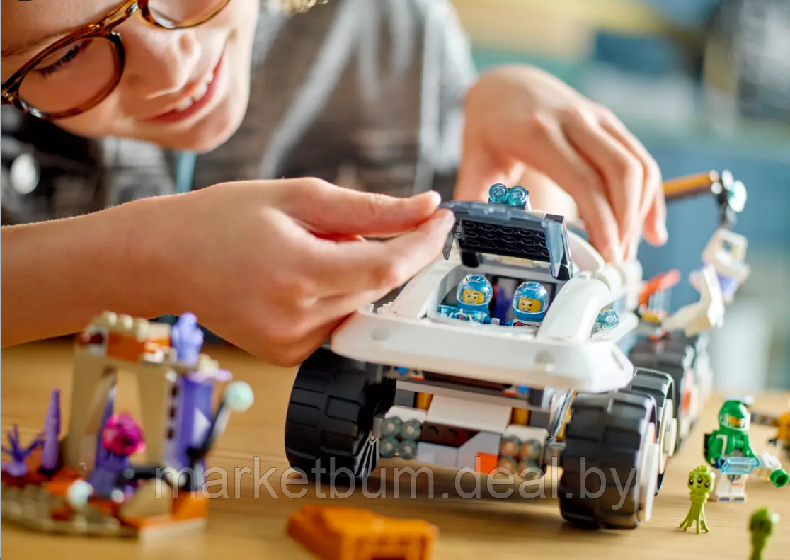 Конструктор LEGO City 60432, Командирская машина с грузовым краном - фото 7 - id-p223467146