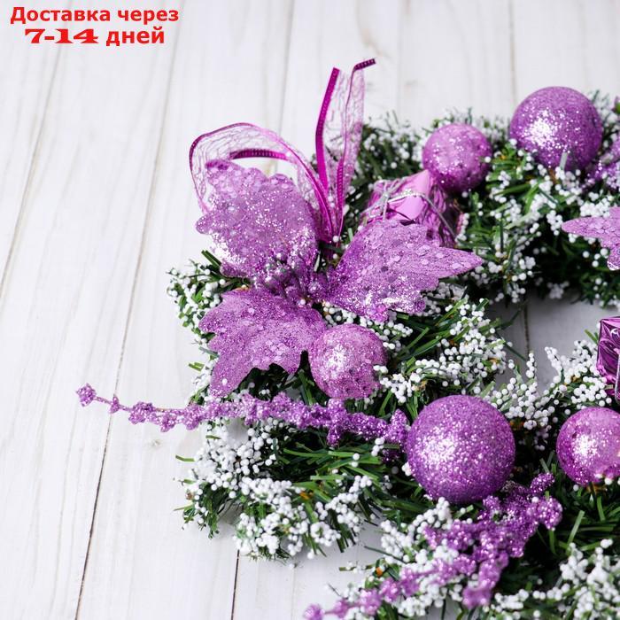 Венок новогодний d-24 см "Шарики и цветы" сиреневый - фото 2 - id-p223486224