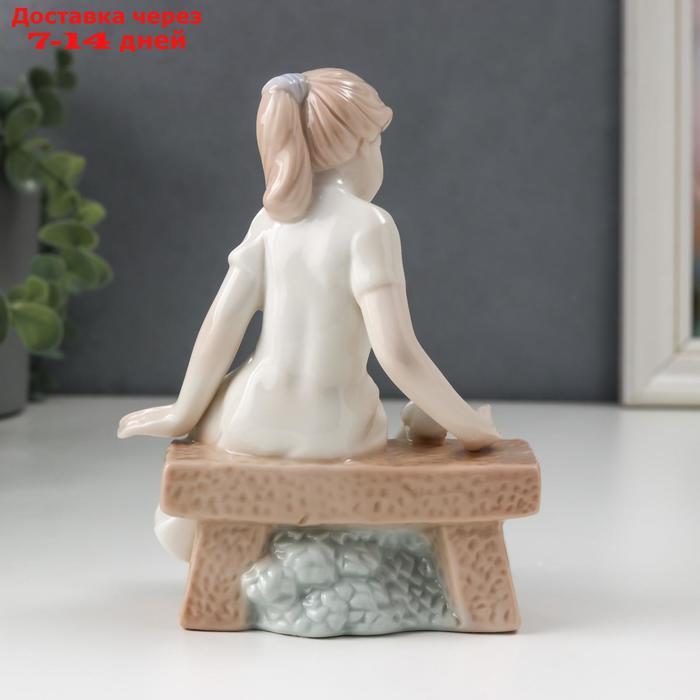 Сувенир керамика "Девочка кормилица" 11х8,5х14,5 см - фото 4 - id-p223486117