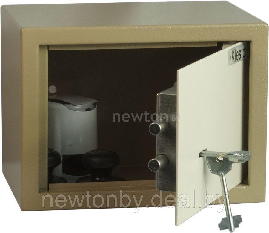 Мебельный сейф Klesto 17K (коричневый/белый) - фото 1 - id-p223537886