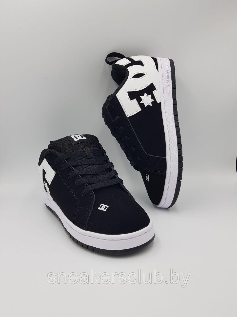 Кроссовки женские DC Shoes Court Graffik  /повседневные/весенние