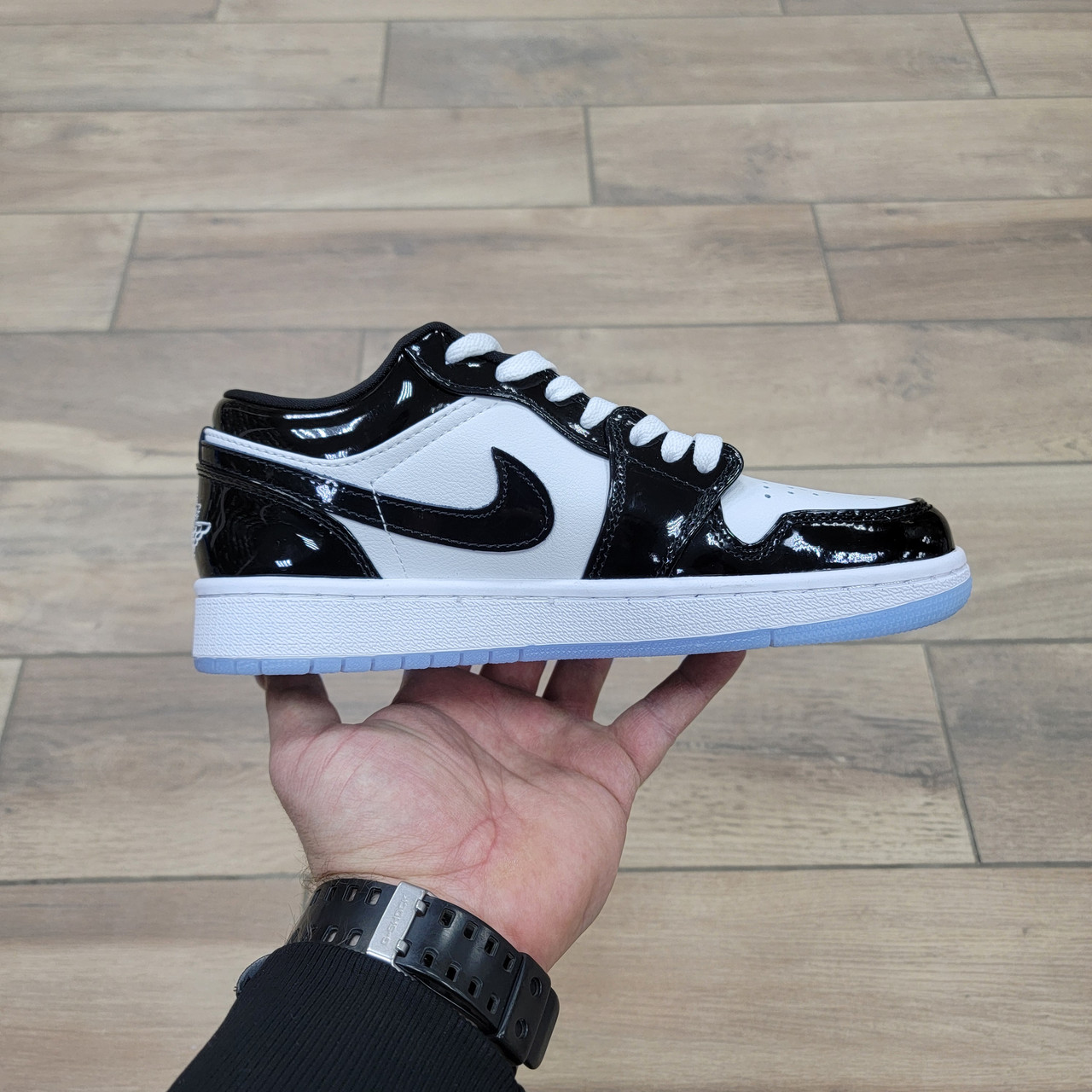 Кроссовки Air Jordan 1 Low SE Concord - фото 2 - id-p223566505