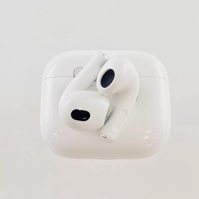 Apple AirPods (3rd generation) with Wireless Charging Case, Model A2565 A2564 A2566 (Восстановленный) - фото 3 - id-p223547278