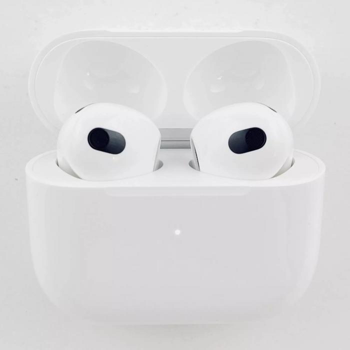 Apple AirPods (3rd generation) with Wireless Charging Case, Model A2565 A2564 A2566 (Восстановленный) - фото 1 - id-p223547280