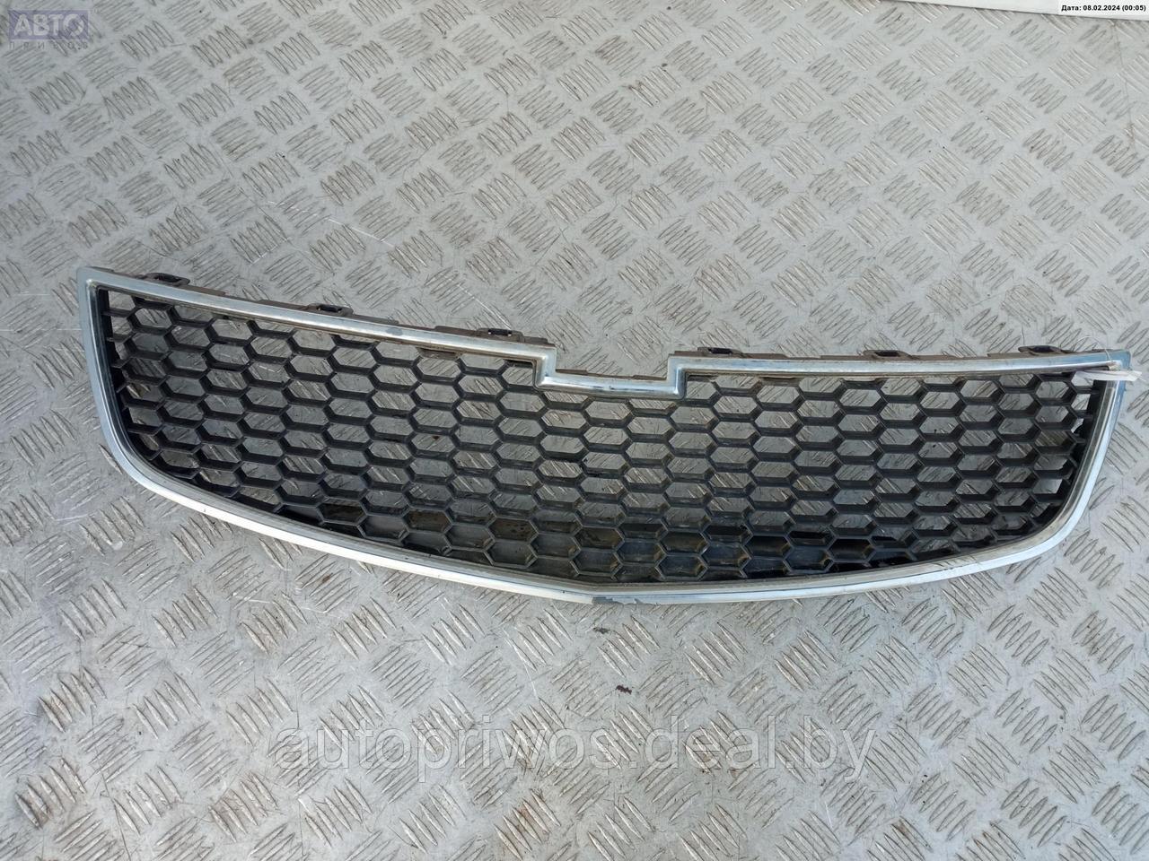 Решетка радиатора Chevrolet Cruze - фото 1 - id-p223548331