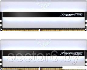 Оперативная память Team Xtreem ARGB 2x16ГБ DDR4 4000 МГц TF13D432G4000HC18LDC01