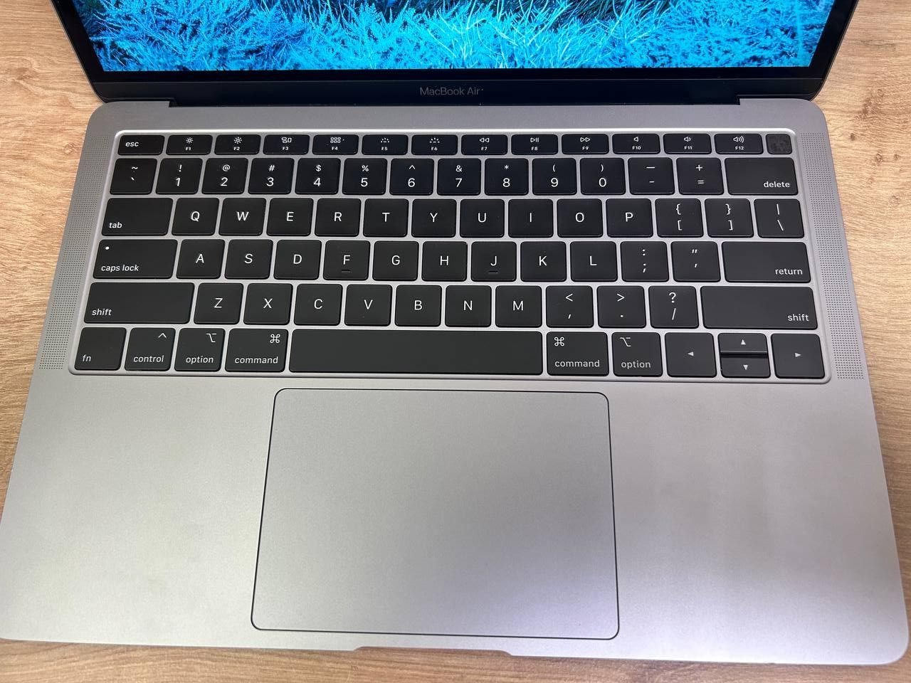 Ноутбук Apple MacBook Air 13'' 2019 MVFH2 (а.83-008400) - фото 3 - id-p223768402