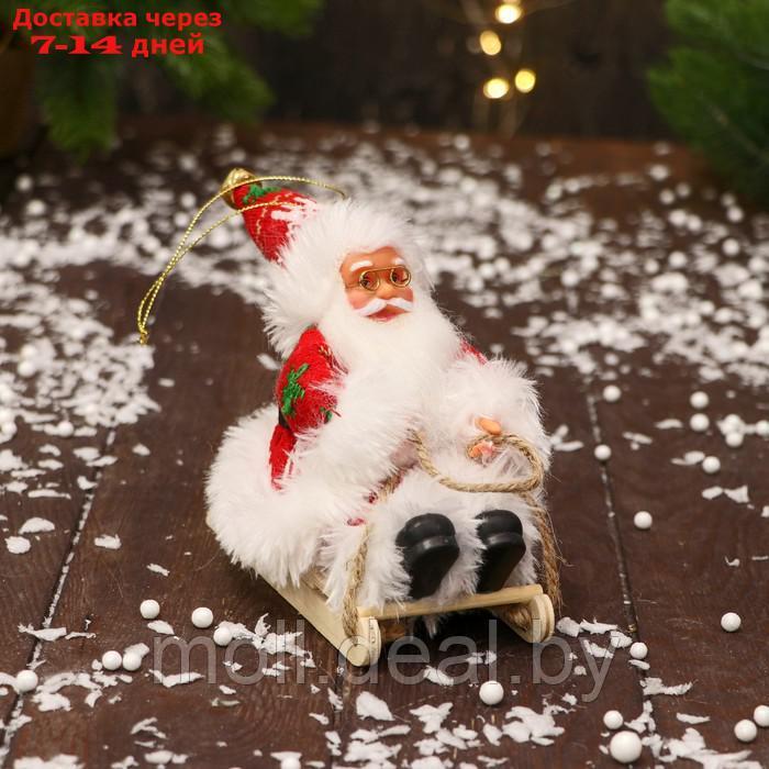 Дед Мороз "В костюмчике с узорами и мехом, на санях" 13 см, красно-белый - фото 1 - id-p223648854