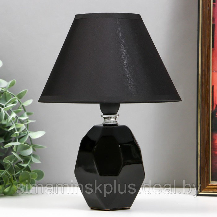 Настольная лампа "Жаклин" E14 40Вт черный 18х18х24 см RISALUX - фото 1 - id-p223801246