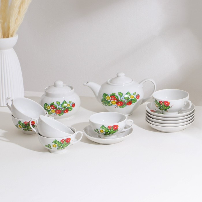 Сервиз чайный «Цветущая земляника», 14 предметов: чайник, сахарница, 6 чайных пар, фарфор - фото 1 - id-p223802485