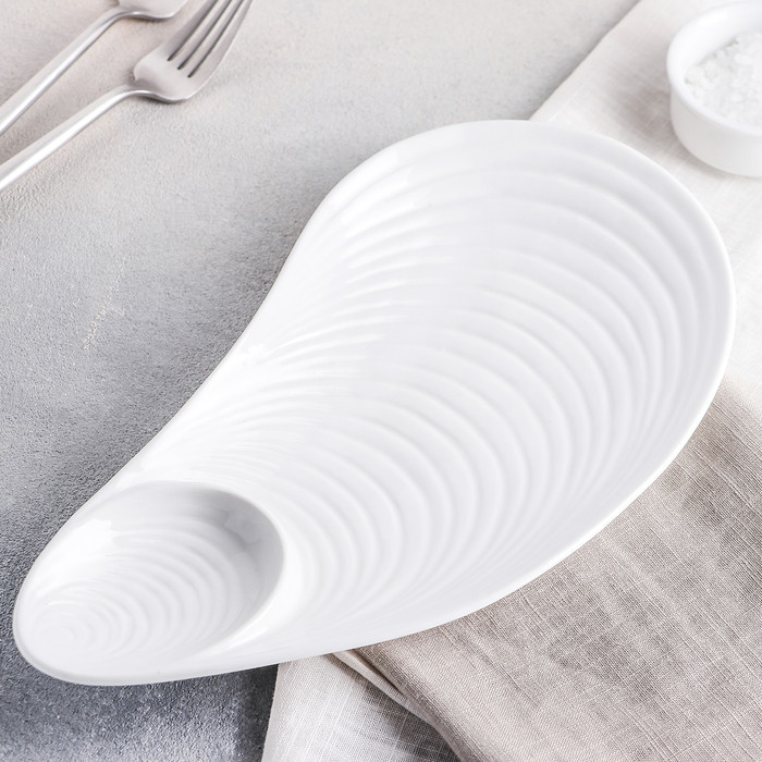 Блюдо керамическое с соусником «Ракушка», 28×15×2 см, цвет белый - фото 2 - id-p223802964