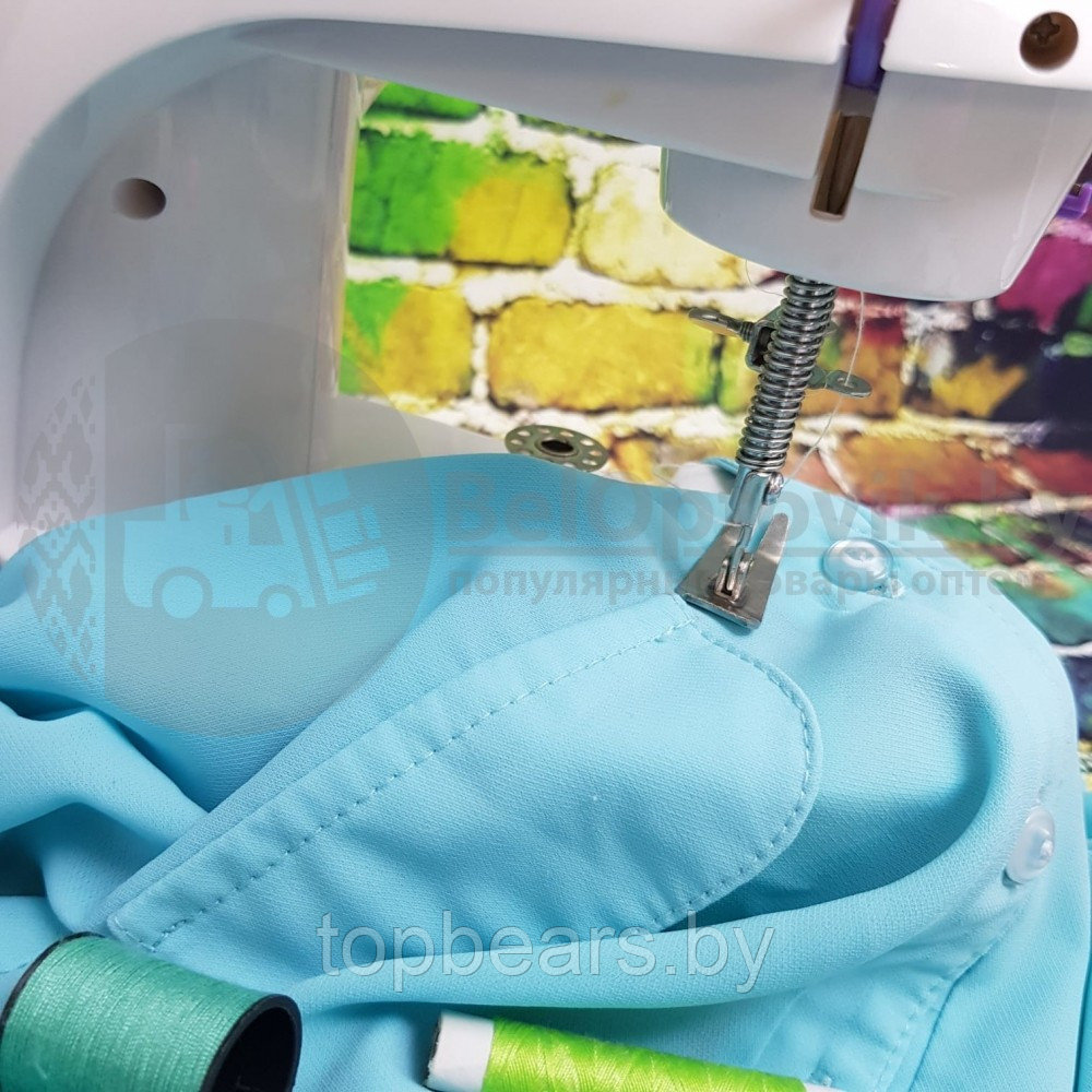 Швейная машинка компактная Mini Sewing Machine (Портняжка) с инструкцией на русском языке с подсветкой - фото 5 - id-p223805126