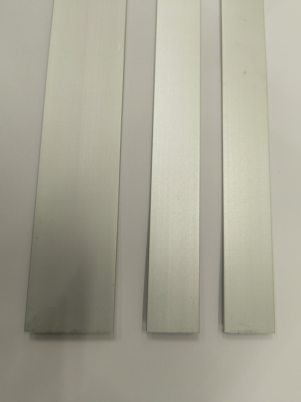 Алюминиевая полоса 10мм 3,0м серебро - фото 4 - id-p223876208