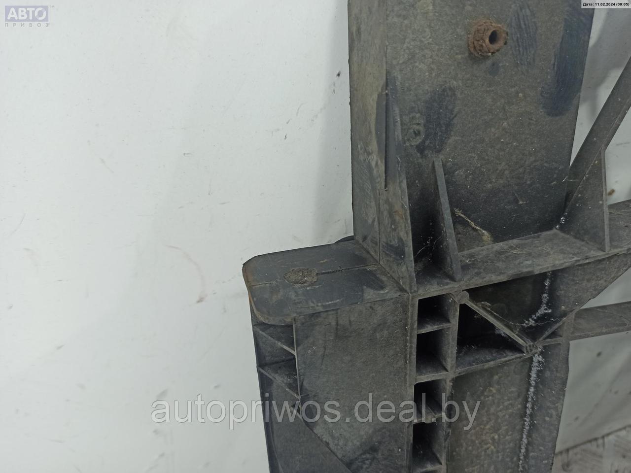 Диффузор (кожух) вентилятора радиатора Renault Master (1998-2010) - фото 2 - id-p223889903