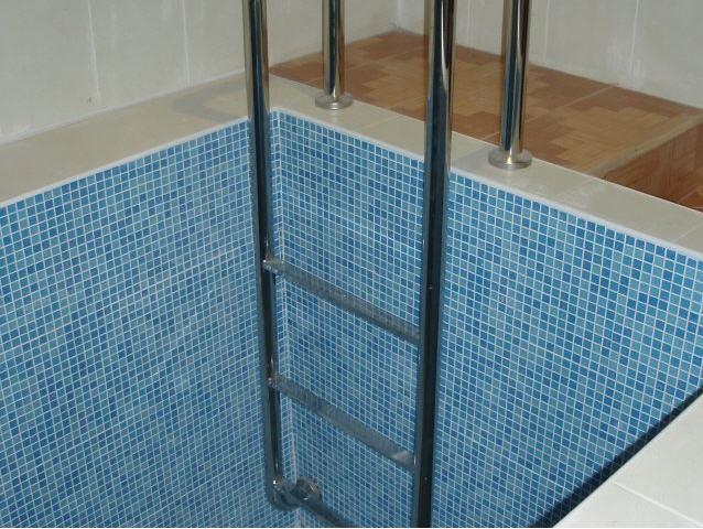 Лестницы для бассейнов из нержавеющей стали - фото 4 - id-p224028988