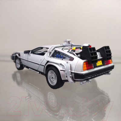 Масштабная модель автомобиля Welly DeLorean DMC-12 Назад в будущее / 22441FV-GW - фото 6 - id-p224090751