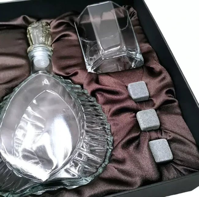 Подарочный набор для виски со штофом, 2 стакана, 6 камней AmiroTrend ABW-403 brown crystal - фото 4 - id-p224099142