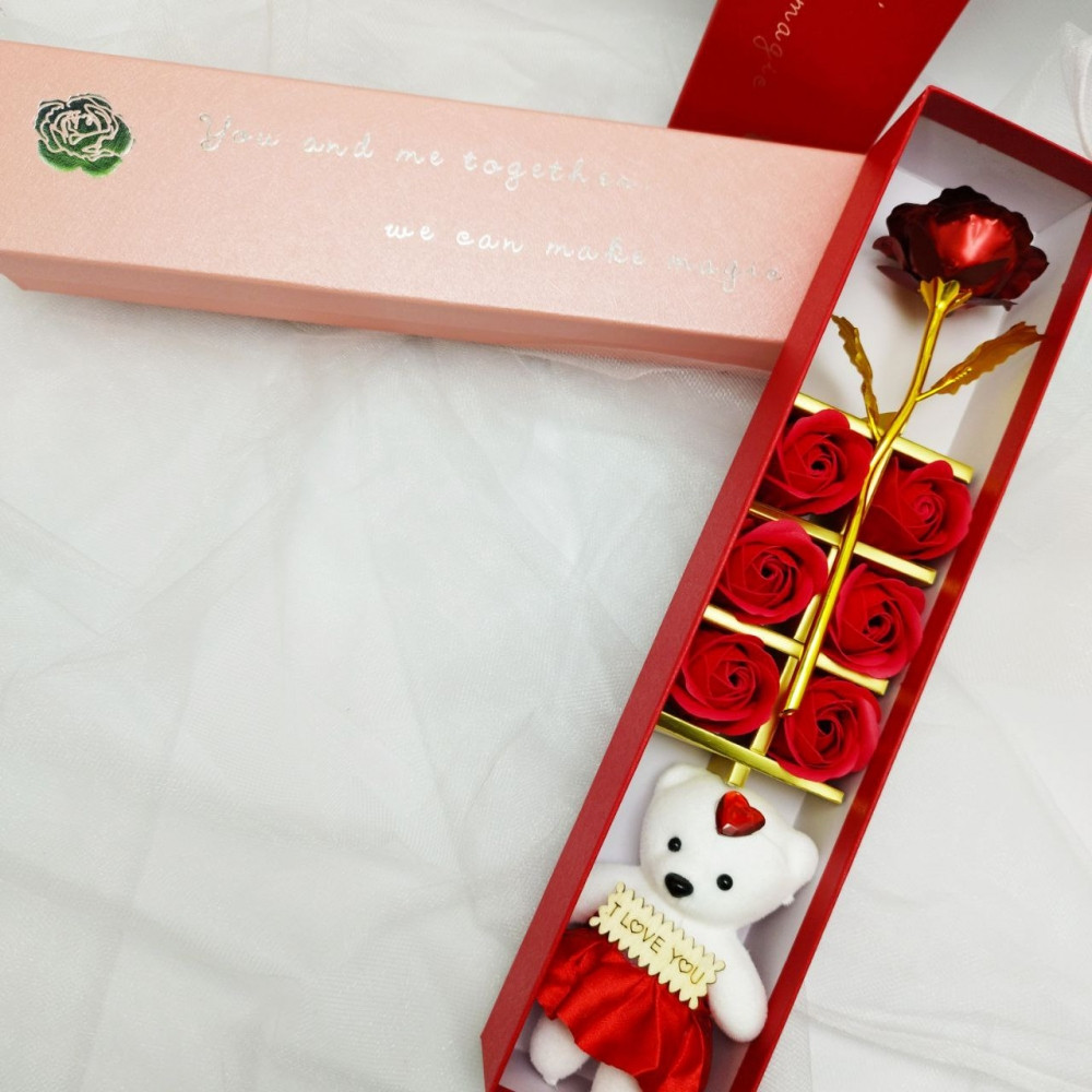 Подарочный набор из Мишки, мыльных роз и фольгированной розы / Подарок 8в1 в коробке Красный - фото 4 - id-p224286549