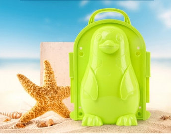 Объемная формочка 3D для песка и снега Beach Toys Салатовый Пингвин