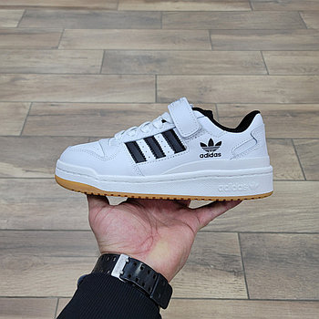 Кроссовки Wmns Adidas Forum Low White Black