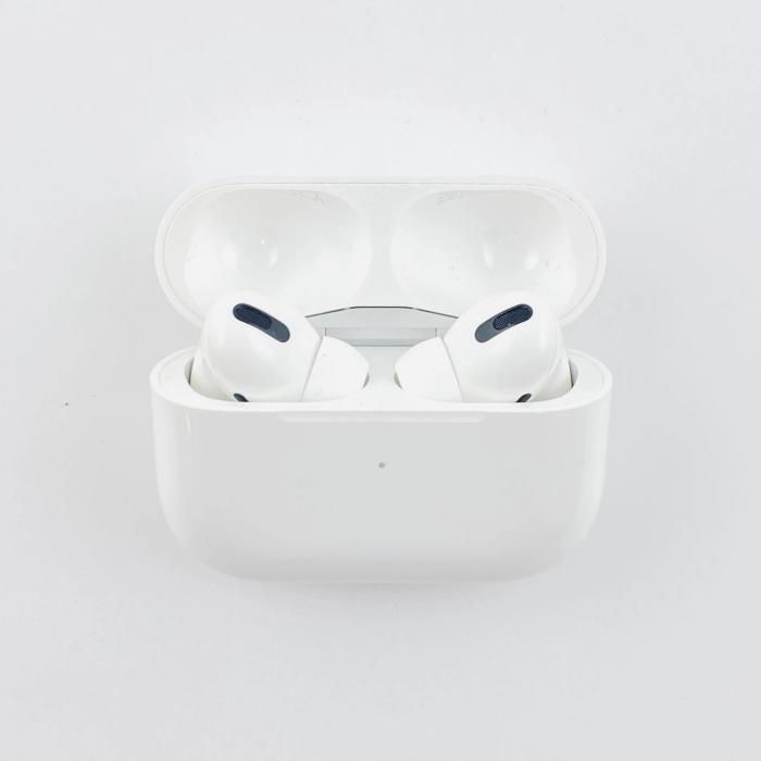 Apple AirPods Pro Wireless Charging Case (Восстановленный) - фото 1 - id-p224310701