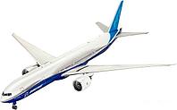 Сборная модель Revell 04945 Пассажирский самолет Boeing 777-300ER