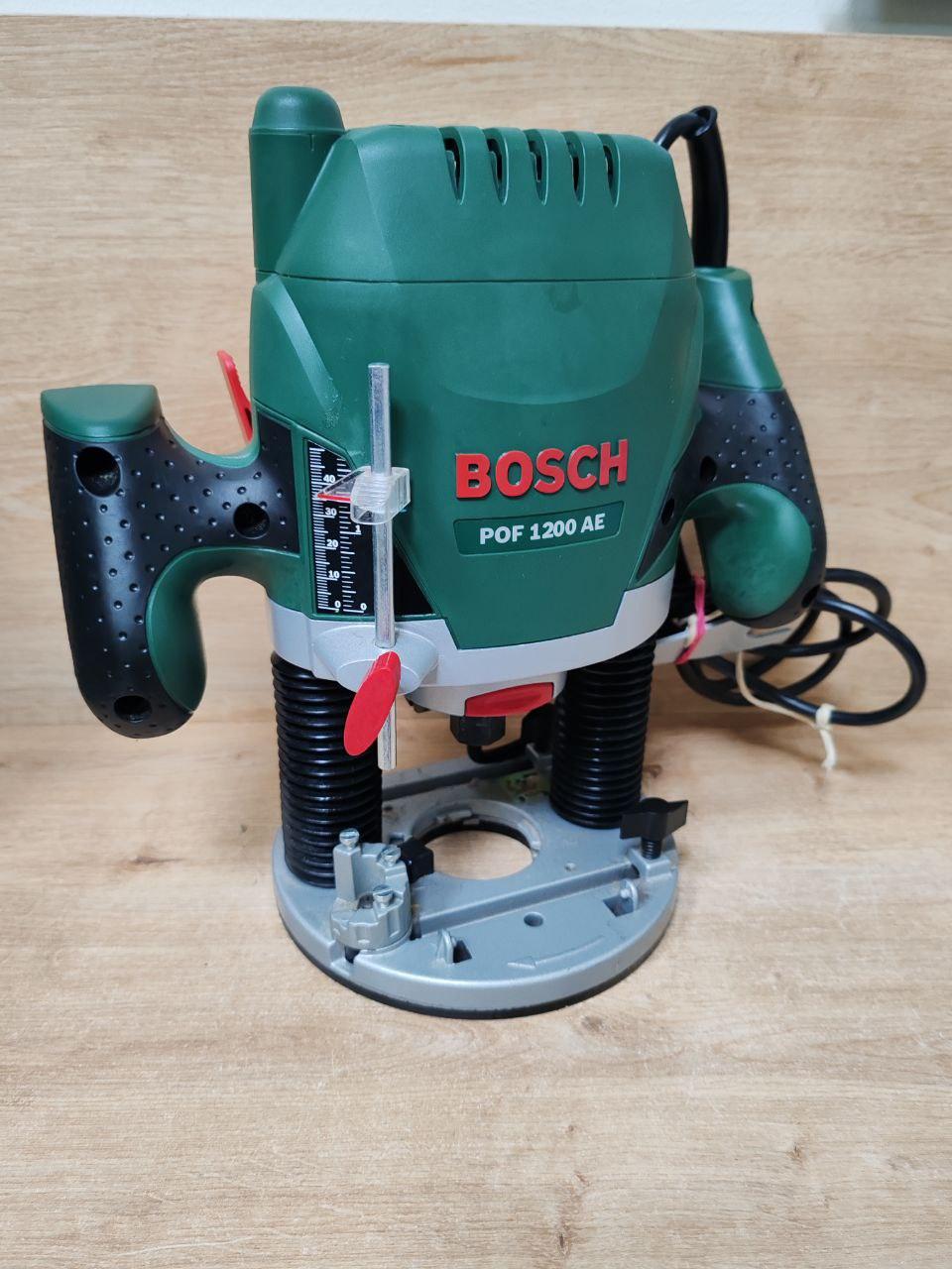 Вертикальный фрезер Bosch POF 1200 AE (а.45-039492) - фото 2 - id-p224397612