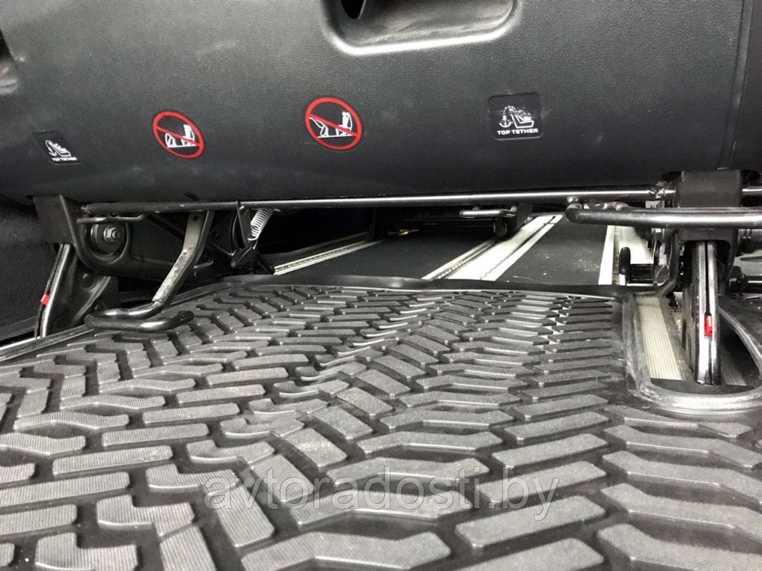 Коврик в багажник Mercedes-Benz Vito W447 (2014-) / Мерседес-Бенц [72502] / Aileron - фото 2 - id-p75788349