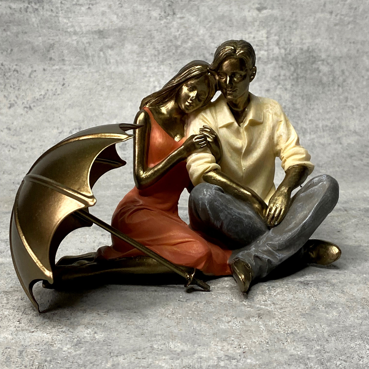 Фигура интерьерная Пара под зонтом в золоте - фото 2 - id-p224412918