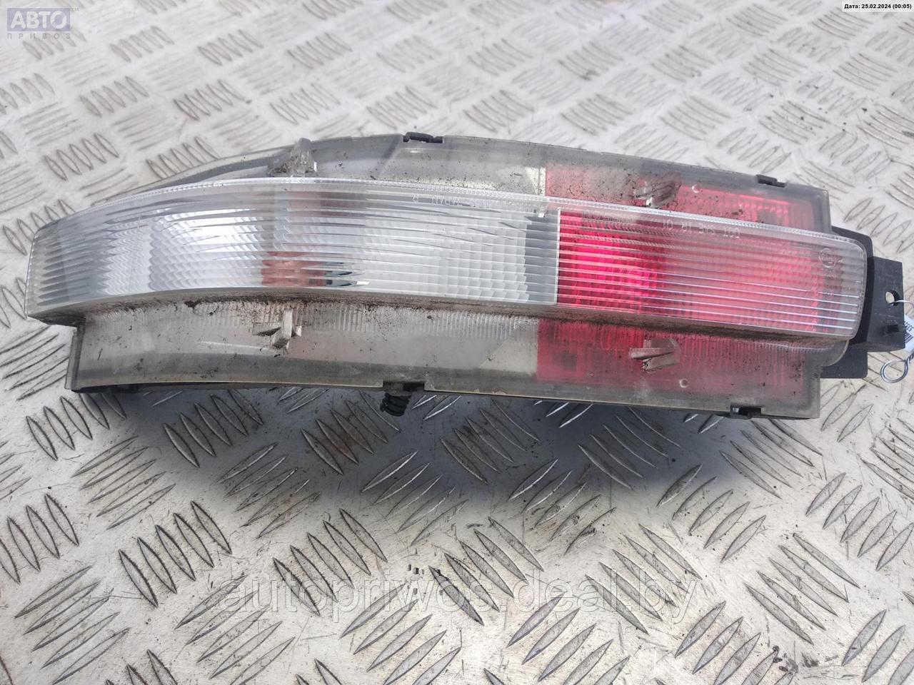 Фонарь габаритный задний правый Nissan 350Z (2002-2008) Z33 - фото 1 - id-p224456656