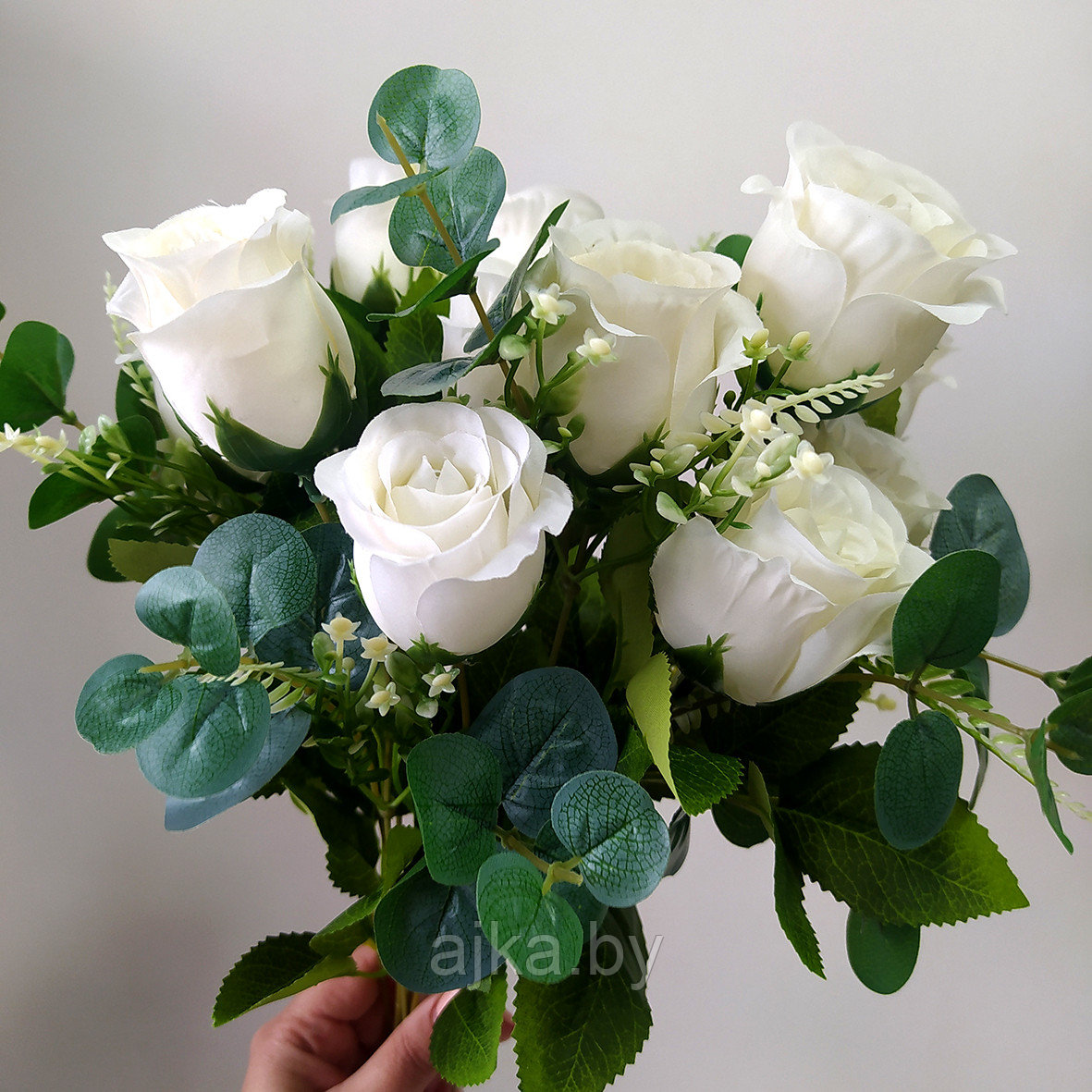 Букет из искусственных роз с эвкалиптом 50 см, белый - фото 7 - id-p224478894