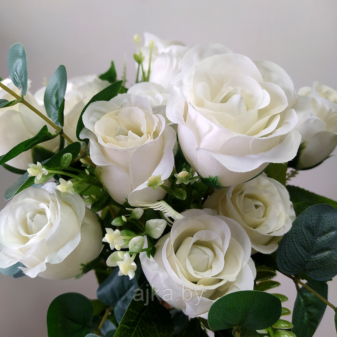 Букет из искусственных роз с эвкалиптом 50 см, белый - фото 6 - id-p224478894