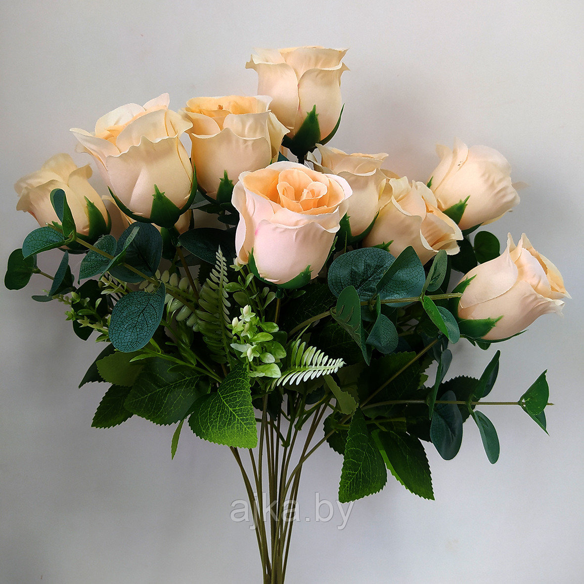 Букет из искусственных роз с эвкалиптом 50 см, кремовый - фото 2 - id-p224478910