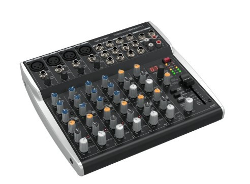 BEHRINGER XENYX 1202SFX - микшер, 12 каналов, 4 микрофонных предусилителя, USB, FX процессор