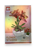 Конструктор Flower studio, Цветы в вазе, 548 детали