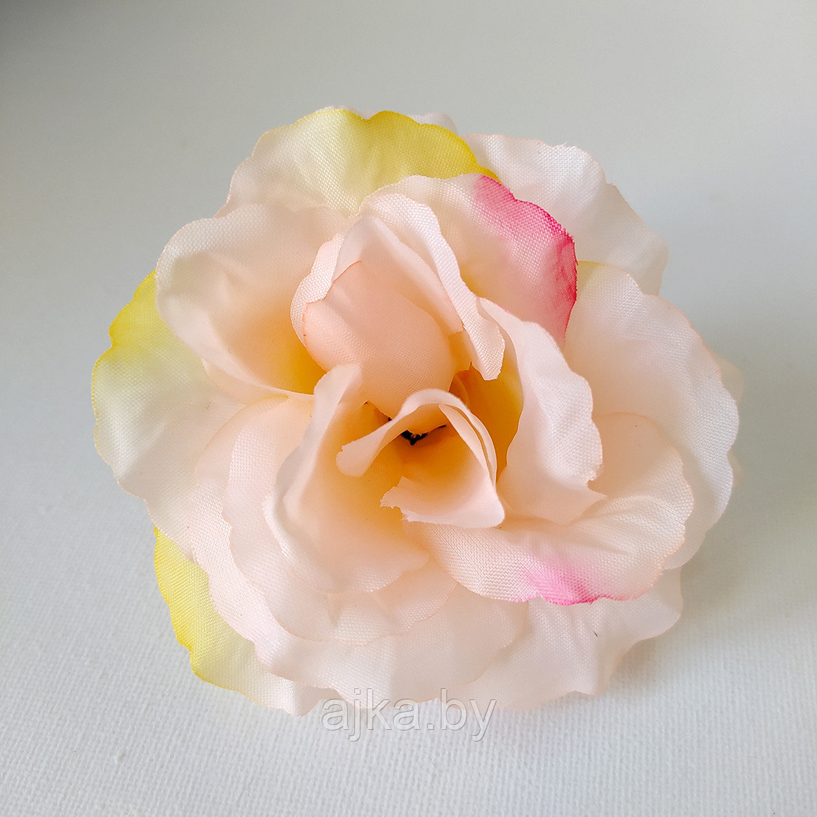 Бутон розы раскрытый малый 10 см, кремово-желтый - фото 1 - id-p224530552