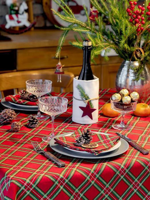 Скатерть с салфетками набор на прямоугольный стол для кухни новогодний и праздничный тканевый красный в клетку - фото 3 - id-p224425776