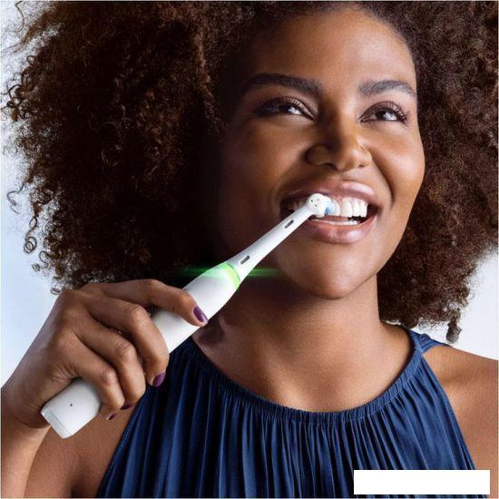 Электрическая зубная щетка Oral-B iO Series 4 I0G4.1A6.1DK (белый) - фото 6 - id-p223994205