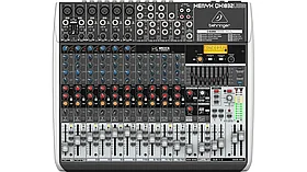 Микшерный пульт Behringer QX1832USB