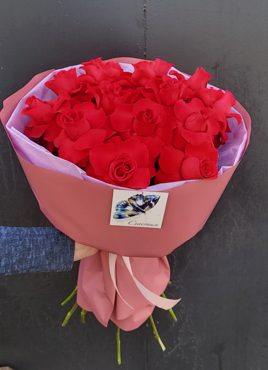 Букет из 15 красных французских роз.