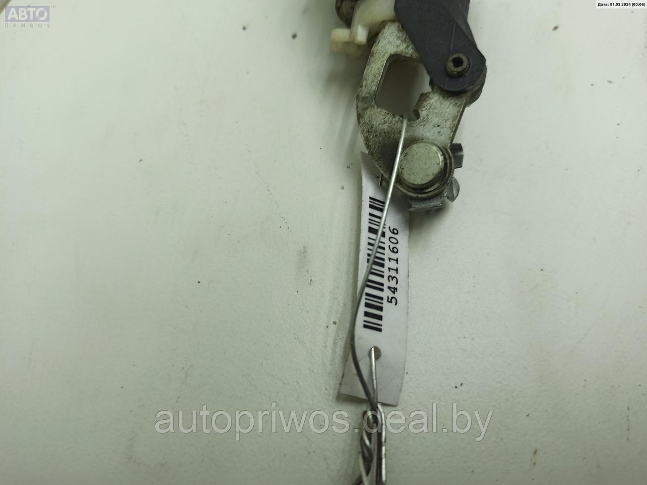 Кнопка открывания багажника Renault Sandero - фото 3 - id-p224559908